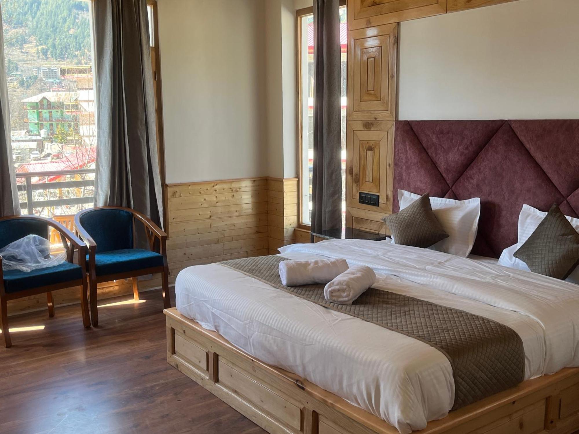 Hotel Mountain Blue 4*